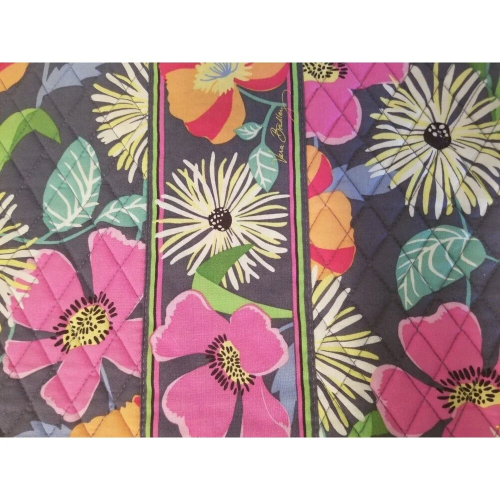 Vera Bradley Quilted Case Sleeve Zipper Interior Pocket 14
